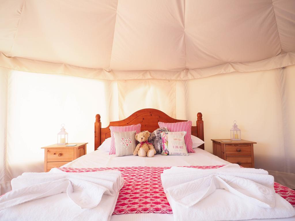 Hotel Old Dairy Farm Glamping Emsworth Exterior foto