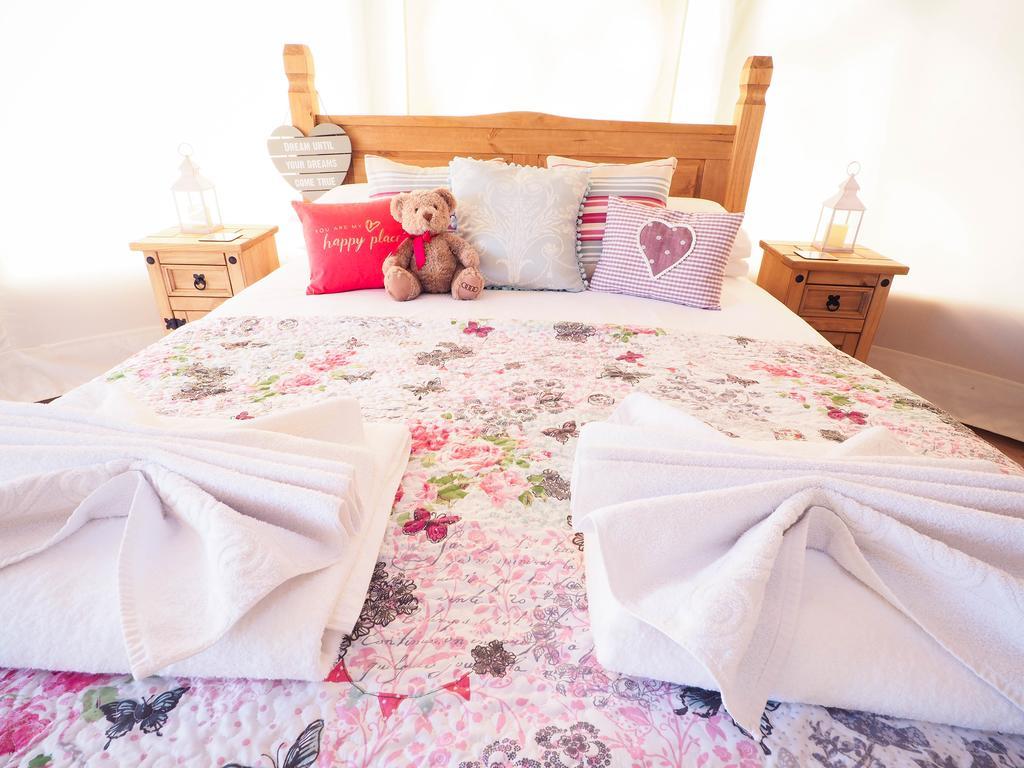 Hotel Old Dairy Farm Glamping Emsworth Exterior foto